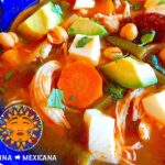 🍲 ¡Delicioso Caldo Tlalpeño en Saltillo! Descubre la receta tradicional y los mejores lugares para probarlo