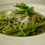 🍝 Descubre la auténtica receta de 🌿 tallarines al pesto peruano ¡sorprende a tus comensales!